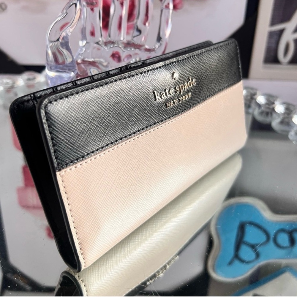 kate spade two-tone black and blush Saffiano leather wallet - Picture 2 of 7
